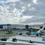 Icy Suite At Shell Residences Near Moa And Naia